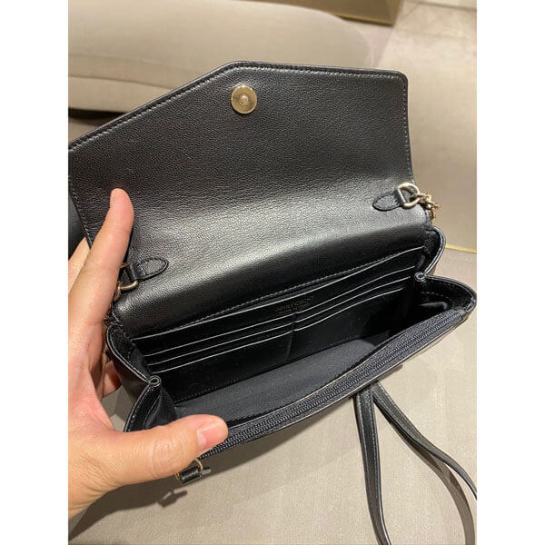 ジミーチュウ 財布 偽物【JIMMY CHOO】BRIA☆ウォレット☆Crossbody