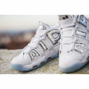 モアテン 偽物★ナイキ スニーカー コピー 大人気限定SALE SNEAKER★AIR More Uptempo モアアップテンポ 917593-100