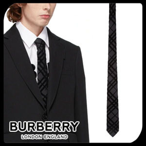 BURBERRY バーバリー ネクタイ 偽物  Check Tie