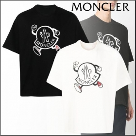 人気話題コラボ！【モンクレール 偽物】ロゴプリント クルーネックTシャツ 2色 8C00010M2643999