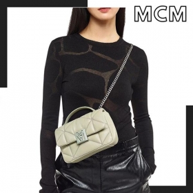 MCM ショルダーバッグ 偽物 Travia サッチェル ミニ MWECALM01J3001